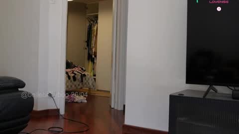 BELLE   online show from 04-26-26, 01:47