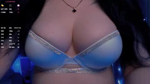 Snapshot of bellelovexx chatting on 01-14-26, 11:20 Hello I am kind friendly and cute girl online show from 01-14-26, 11:20
