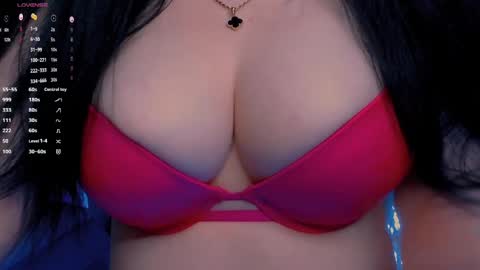 Snapshot of bellelovexx chatting on 05-14-26, 10:05 Hello I am kind friendly and cute girl online show from 05-14-26, 10:05