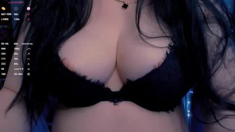 Snapshot of bellelovexx chatting on 05-22-26, 10:48 Hello I am kind friendly and cute girl online show from 05-22-26, 10:48