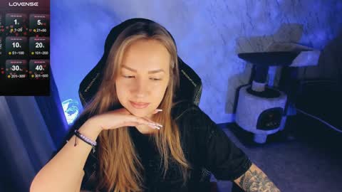 Your Annabelle Wolf  online show from 12-10-24, 06:01