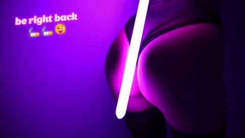 Your Annabelle Wolf  online show from 01-21-25, 02:26