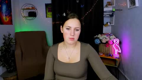 Snapshot of belli_mitch chatting on 12-16-25, 07:02 belli online show from 12-16-25, 07:02