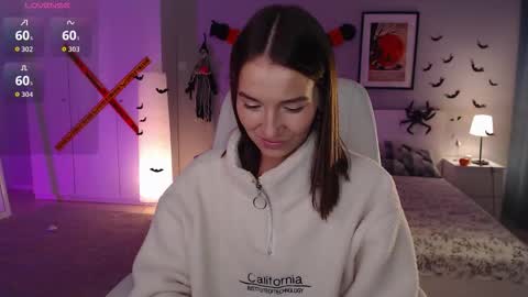 Bella online show from 10-24-25, 01:57