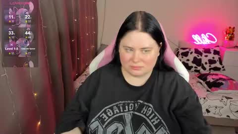 Snapshot of bellybooxo chatting on 02-13-26, 06:31 LinaBoo online show from 02-13-26, 06:31