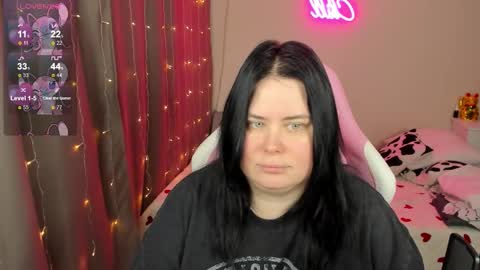 Snapshot of bellybooxo chatting on 02-25-26, 05:28 LinaBoo online show from 02-25-26, 05:28