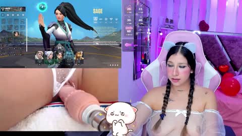 Snapshot of bellyrouse chatting on 02-08-25, 04:36 Belly Bella online show from 02-08-25, 04:36