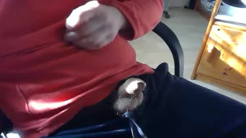 Snapshot of bemichel chatting on 04-18-26, 07:23 jaimetout online show from 04-18-26, 07:23