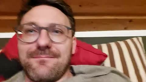 ben00189 online show from 11-03-25, 05:36