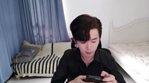 Snapshot of ben705676 chatting on 09-09-25, 12:10 Ben online show from 09-09-25, 12:10