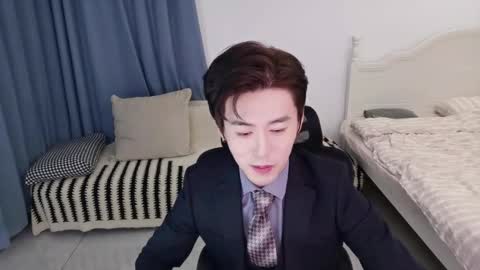 Snapshot of ben705676 chatting on 11-07-25, 02:17 Ben online show from 11-07-25, 02:17