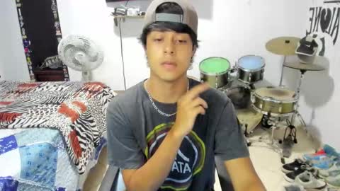 Snapshot of ben_falcon chatting on 09-17-25, 03:41 Ben online show from 09-17-25, 03:41