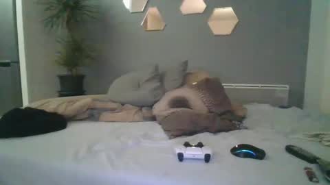 benbare13 online show from 02-22-25, 05:35