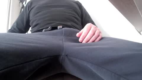 Snapshot of bencobra chatting on 02-17-25, 09:03 bencobra online show from 02-17-25, 09:03