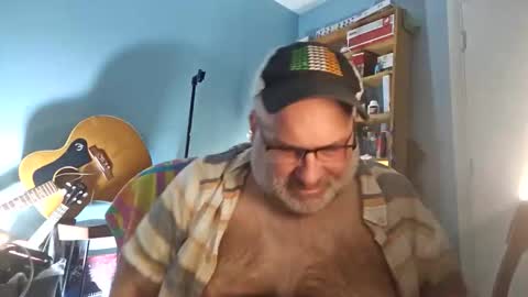 Snapshot of bendavewill chatting on 11-30-25, 12:47 Bendavewill online show from 11-30-25, 12:47