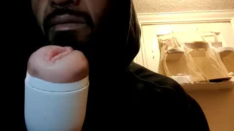 Snapshot of bendovereasy chatting on 11-29-25, 11:08 bendovereasy online show from 11-29-25, 11:08