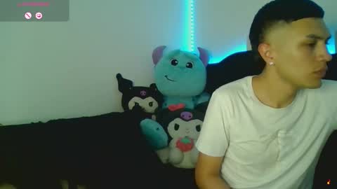 Tiffany and Bengie online show from 12-18-25, 02:06