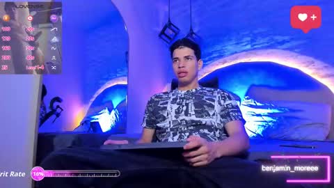 Snapshot of benjamin_more chatting on 09-11-25, 11:21 BENJAMIN online show from 09-11-25, 11:21