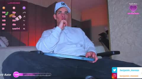 Snapshot of benjamin_more chatting on 11-23-25, 07:57 BENJAMIN online show from 11-23-25, 07:57