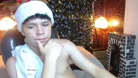 Snapshot of benjamintwink1 chatting on 12-16-24, 11:18 BENJAMIN online show from 12-16-24, 11:18