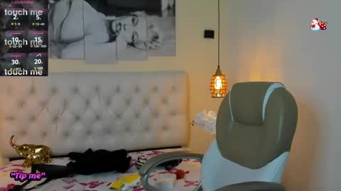 Snapshot of benjamintwink1 chatting on 12-30-24, 10:45 BENJAMIN online show from 12-30-24, 10:45