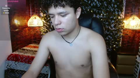 Snapshot of benjamintwink1 chatting on 02-05-25, 08:35 BENJAMIN online show from 02-05-25, 08:35