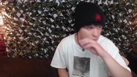 Snapshot of benjamintwink1 chatting on 02-19-25, 11:14 BENJAMIN online show from 02-19-25, 11:14