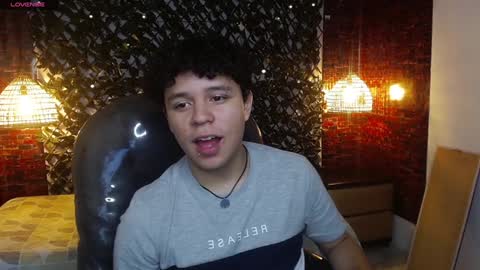 Snapshot of benjamintwink1 chatting on 02-26-25, 12:27 BENJAMIN online show from 02-26-25, 12:27
