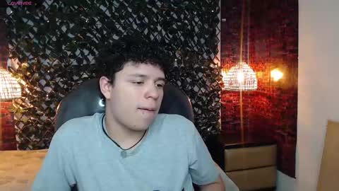 Snapshot of benjamintwink1 chatting on 02-28-25, 08:50 BENJAMIN online show from 02-28-25, 08:50