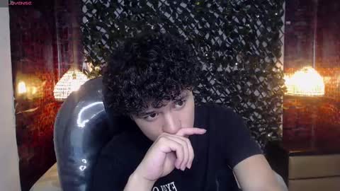 Snapshot of benjamintwink1 chatting on 03-04-25, 10:27 BENJAMIN online show from 03-04-25, 10:27