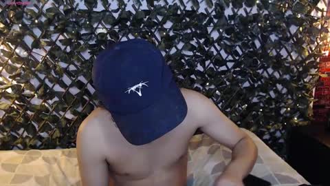 Snapshot of benjamintwink1 chatting on 03-08-25, 12:22 BENJAMIN online show from 03-08-25, 12:22