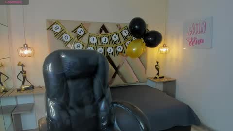 Snapshot of benjamintwink1 chatting on 10-18-25, 06:19 BENJAMIN online show from 10-18-25, 06:19