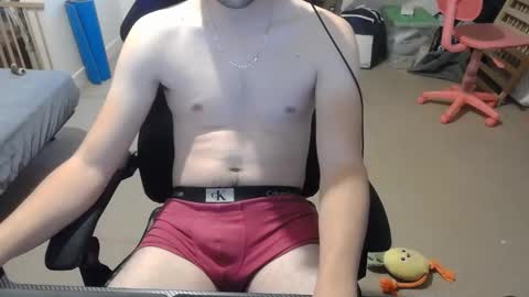 Snapshot of benjifrenchifirst chatting on 10-19-25, 04:29 Benjifrenchi online show from 10-19-25, 04:29