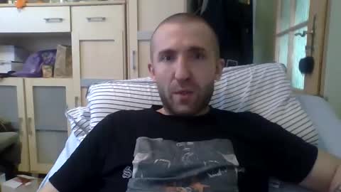 Snapshot of benko800 chatting on 10-20-25, 09:54 PM4PASSWORD online show from 10-20-25, 09:54