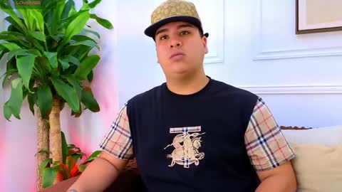 Snapshot of bennett_alejoo chatting on 05-05-26, 06:49 bennett_alejoo online show from 05-05-26, 06:49
