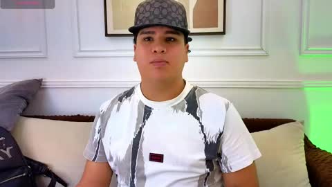 Snapshot of bennett_alejoo chatting on 05-13-26, 06:38 bennett_alejoo online show from 05-13-26, 06:38