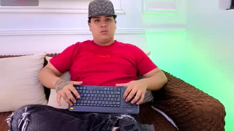 Snapshot of bennett_alejoo chatting on 05-14-26, 07:09 bennett_alejoo online show from 05-14-26, 07:09