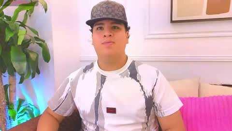 Snapshot of bennett_alejoo chatting on 05-29-26, 06:39 bennett_alejoo online show from 05-29-26, 06:39