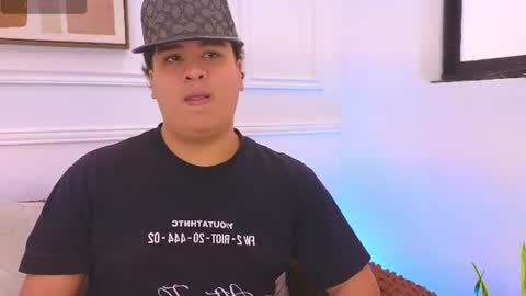 Snapshot of bennett_alejoo chatting on 06-11-26, 06:39 bennett_alejoo online show from 06-11-26, 06:39