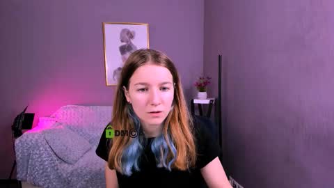 Snapshot of benny_duglas chatting on 11-19-25, 10:15 Benny online show from 11-19-25, 10:15