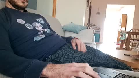 benoitgmx12 online show from 01-05-25, 02:19