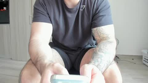 Snapshot of benthebodybuilder chatting on 05-11-26, 10:40 Ben Braxton online show from 05-11-26, 10:40