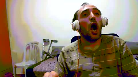 bentish online show from 06-11-26, 03:32