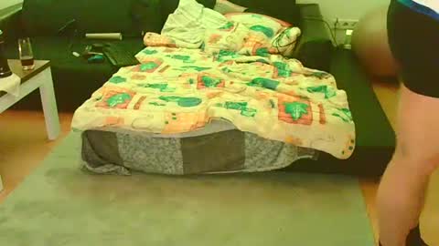 Benutzmich0800 online show from 12-24-24, 08:38