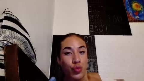 Snapshot of berenice_i chatting on 05-01-26, 12:59 berenice_i online show from 05-01-26, 12:59