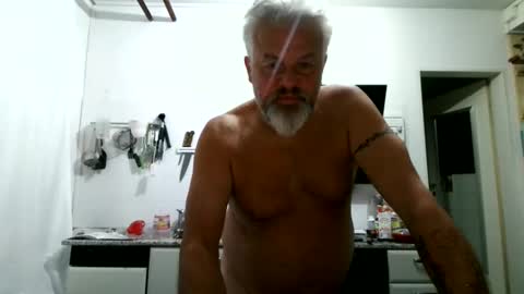 Snapshot of berg_boy chatting on 03-19-26, 11:53 Martin online show from 03-19-26, 11:53
