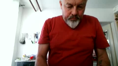 Snapshot of berg_boy chatting on 04-07-26, 04:07 Martin online show from 04-07-26, 04:07