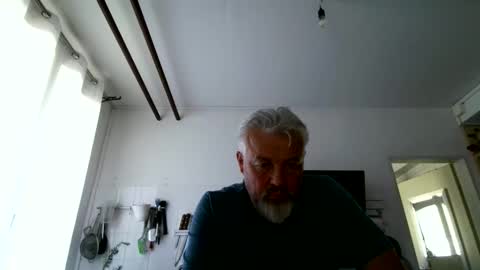 Snapshot of berg_boy chatting on 04-22-26, 08:06 Martin online show from 04-22-26, 08:06