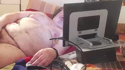 berlinerbaer1963 online show from 09-11-25, 01:17