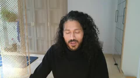 berlinz900 online show from 10-19-25, 08:37